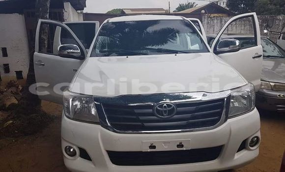Buy Used Toyota Hilux White Car in Monrovia in Montserrado County Buy Used Toyota Hilux White Car in Monrovia in Montserrado County