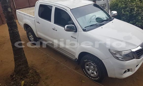 Buy Used Toyota Hilux White Car in Monrovia in Montserrado County Buy Used Toyota Hilux White Car in Monrovia in Montserrado County