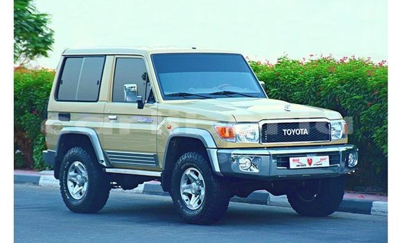 Buy Import Toyota Land Cruiser Beige Car in Import - Dubai in Bomi County