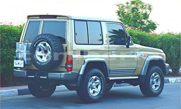 Buy Import Toyota Land Cruiser Beige Car in Import - Dubai in Bomi County Buy Import Toyota Land Cruiser Beige Car in Import - Dubai in Bomi County
