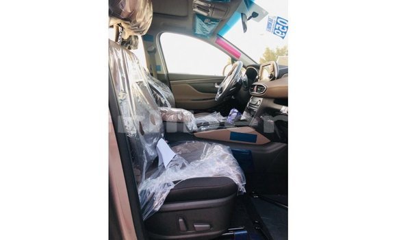 Acheter Import Voiture Hyundai Santa Fe Marron à Import - Dubai, Comté de Bomi Acheter Import Voiture Hyundai Santa Fe Marron à Import - Dubai, Comté de Bomi