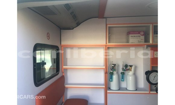 Buy Import Toyota Hiace White Car in Import - Dubai in Bomi County Buy Import Toyota Hiace White Car in Import - Dubai in Bomi County