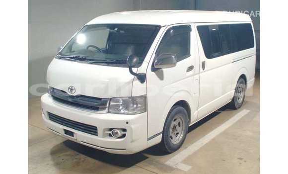 Buy Import Toyota Hiace White Car in Import - Dubai in Bomi County Buy Import Toyota Hiace White Car in Import - Dubai in Bomi County