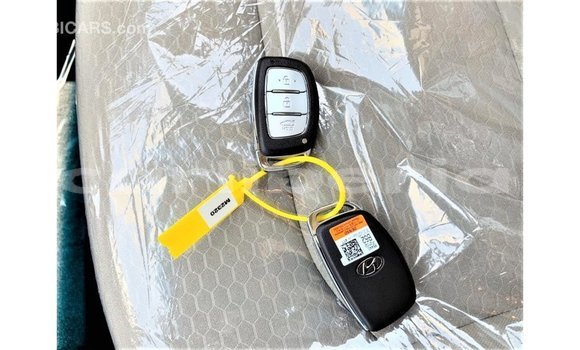 Buy Import Hyundai Elantra White Car in Import - Dubai in Bomi County Buy Import Hyundai Elantra White Car in Import - Dubai in Bomi County