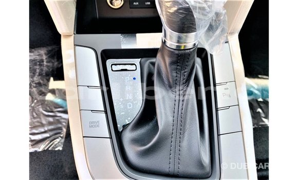Buy Import Hyundai Elantra White Car in Import - Dubai in Bomi County Buy Import Hyundai Elantra White Car in Import - Dubai in Bomi County