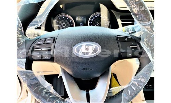 Buy Import Hyundai Elantra White Car in Import - Dubai in Bomi County Buy Import Hyundai Elantra White Car in Import - Dubai in Bomi County
