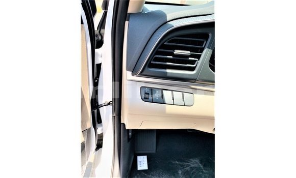 Buy Import Hyundai Elantra White Car in Import - Dubai in Bomi County Buy Import Hyundai Elantra White Car in Import - Dubai in Bomi County