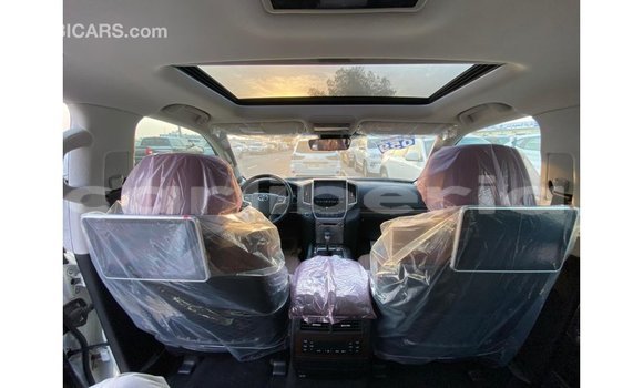 Acheter Import Utilitaire Toyota DA Blanc à Import - Dubai, Comté de Bomi Acheter Import Utilitaire Toyota DA Blanc à Import - Dubai, Comté de Bomi