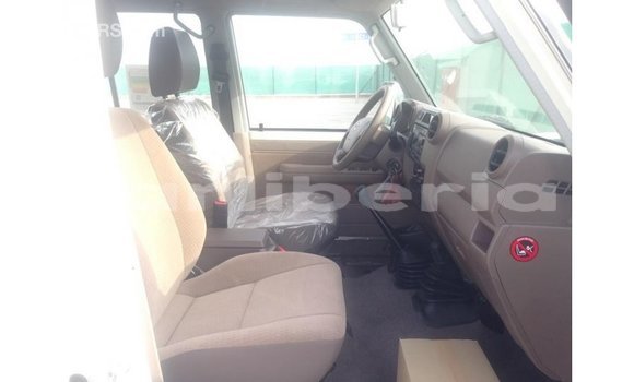 Buy Import Toyota Land Cruiser White Car in Import - Dubai in Bomi County Buy Import Toyota Land Cruiser White Car in Import - Dubai in Bomi County