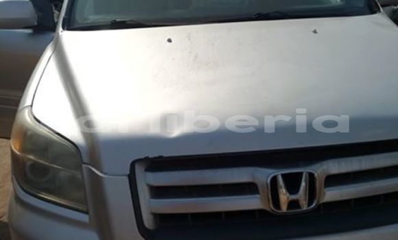 Buy Used Honda Pilot Silver Car in Monrovia in Montserrado County