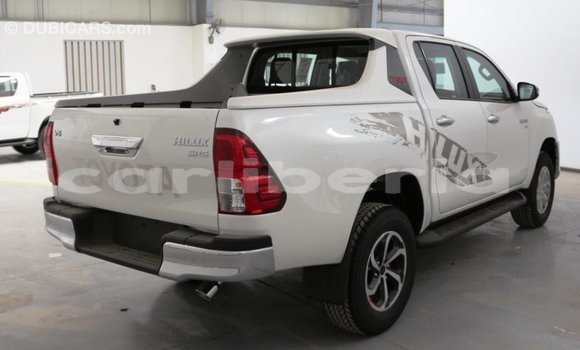 Buy Import Toyota Hilux White Car in Import - Dubai in Bomi County Buy Import Toyota Hilux White Car in Import - Dubai in Bomi County