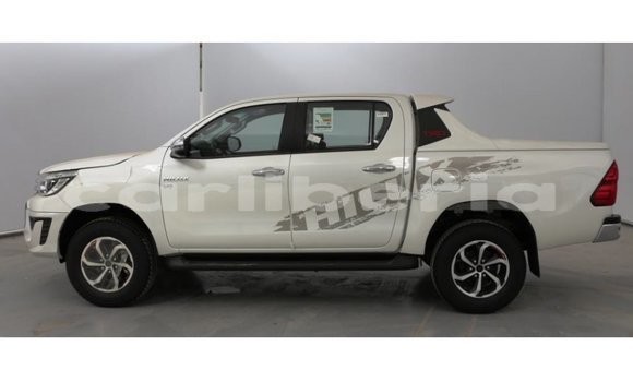 Buy Import Toyota Hilux White Car in Import - Dubai in Bomi County Buy Import Toyota Hilux White Car in Import - Dubai in Bomi County