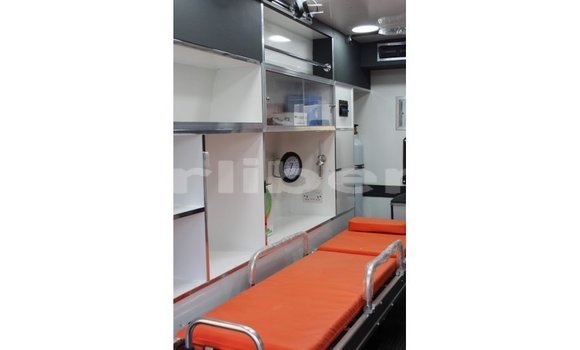 Buy Import Toyota Hiace White Car in Import - Dubai in Bomi County Buy Import Toyota Hiace White Car in Import - Dubai in Bomi County