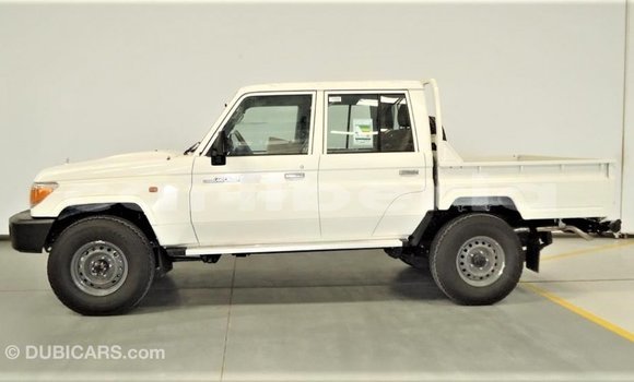 Buy Import Toyota Land Cruiser White Car in Import - Dubai in Bomi County Buy Import Toyota Land Cruiser White Car in Import - Dubai in Bomi County