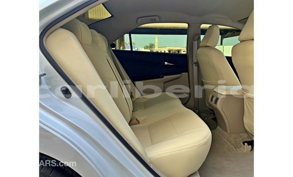 Acheter Import Voiture Toyota Camry Blanc à Import - Dubai, Comté de Bomi Acheter Import Voiture Toyota Camry Blanc à Import - Dubai, Comté de Bomi