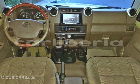 Acheter Import Voiture Toyota Land Cruiser Beige à Import - Dubai, Comté de Bomi Acheter Import Voiture Toyota Land Cruiser Beige à Import - Dubai, Comté de Bomi