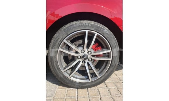 Acheter Import Voiture Ford Mustang Rouge à Import - Dubai, Comté de Bomi Acheter Import Voiture Ford Mustang Rouge à Import - Dubai, Comté de Bomi