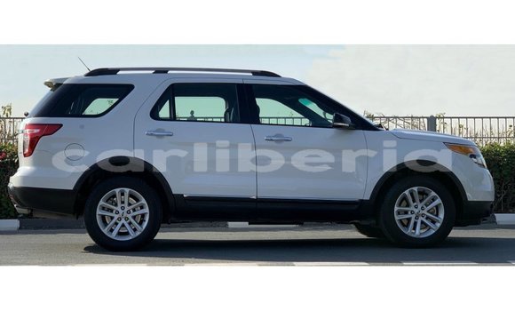 Buy Import Ford Explorer White Car in Import - Dubai in Bomi County Buy Import Ford Explorer White Car in Import - Dubai in Bomi County