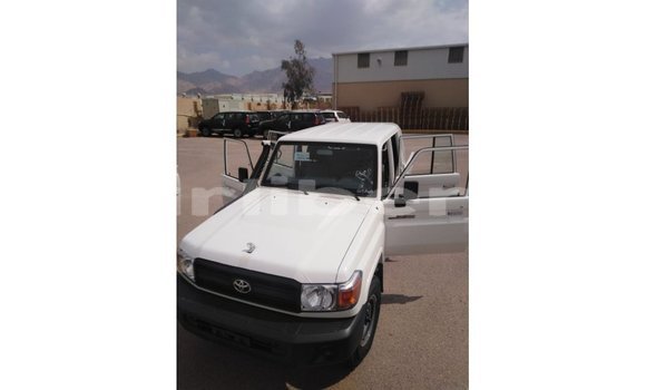 Buy Import Toyota Land Cruiser White Car in Import - Dubai in Bomi County Buy Import Toyota Land Cruiser White Car in Import - Dubai in Bomi County