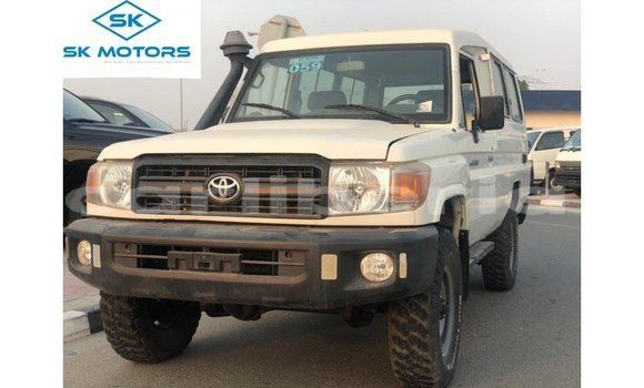 Buy Import Toyota Land Cruiser White Car in Import - Dubai in Bomi County Buy Import Toyota Land Cruiser White Car in Import - Dubai in Bomi County