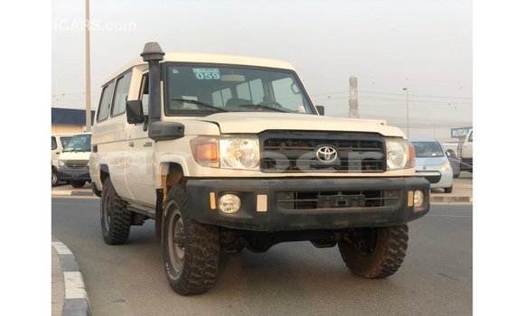 Buy Import Toyota Land Cruiser White Car in Import - Dubai in Bomi County Buy Import Toyota Land Cruiser White Car in Import - Dubai in Bomi County