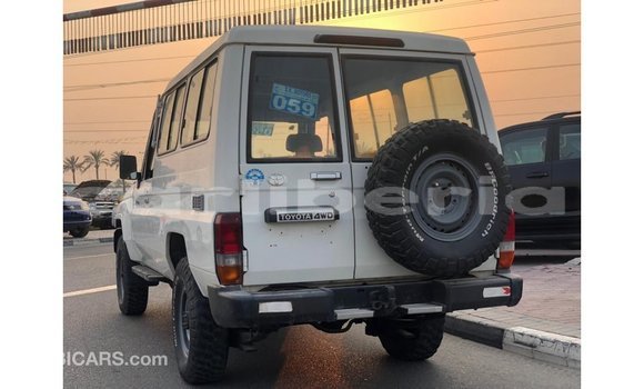 Buy Import Toyota Land Cruiser White Car in Import - Dubai in Bomi County Buy Import Toyota Land Cruiser White Car in Import - Dubai in Bomi County