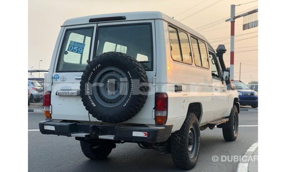 Buy Import Toyota Land Cruiser White Car in Import - Dubai in Bomi County Buy Import Toyota Land Cruiser White Car in Import - Dubai in Bomi County