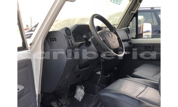 Buy Import Toyota Land Cruiser White Car in Import - Dubai in Bomi County Buy Import Toyota Land Cruiser White Car in Import - Dubai in Bomi County