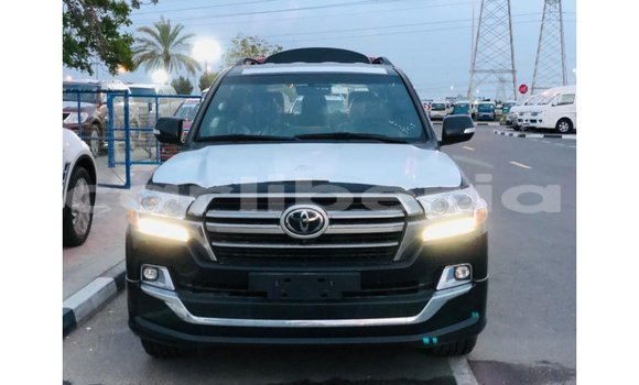 Buy Import Toyota DA Black Truck in Import - Dubai in Bomi County Buy Import Toyota DA Black Truck in Import - Dubai in Bomi County