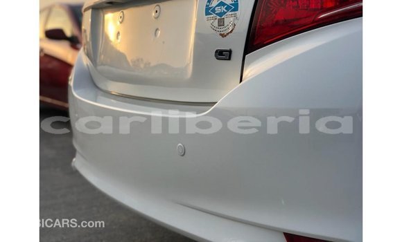 Acheter Import Voiture Toyota Yaris Blanc à Import - Dubai, Comté de Bomi Acheter Import Voiture Toyota Yaris Blanc à Import - Dubai, Comté de Bomi