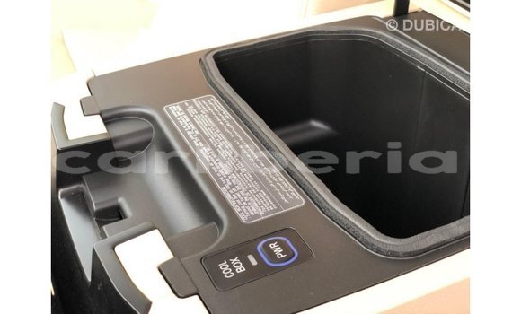 Acheter Import Voiture Toyota Land Cruiser Noir à Import - Dubai, Comté de Bomi Acheter Import Voiture Toyota Land Cruiser Noir à Import - Dubai, Comté de Bomi