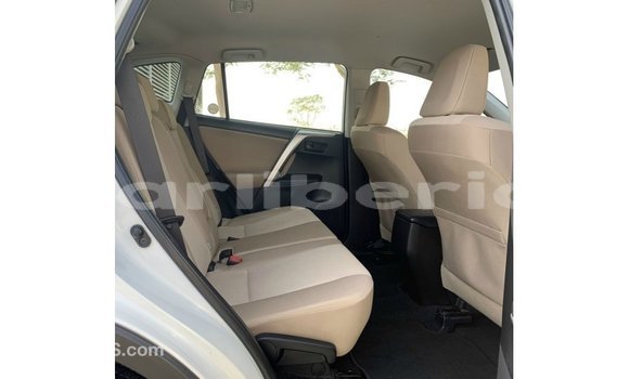 Buy Import Toyota HiAce White Truck in Import - Dubai in Bomi County Buy Import Toyota HiAce White Truck in Import - Dubai in Bomi County