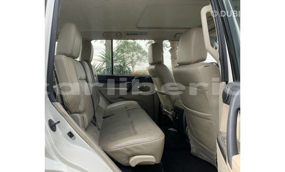 Acheter Import Voiture Mitsubishi Pajero Blanc à Import - Dubai, Comté de Bomi Acheter Import Voiture Mitsubishi Pajero Blanc à Import - Dubai, Comté de Bomi
