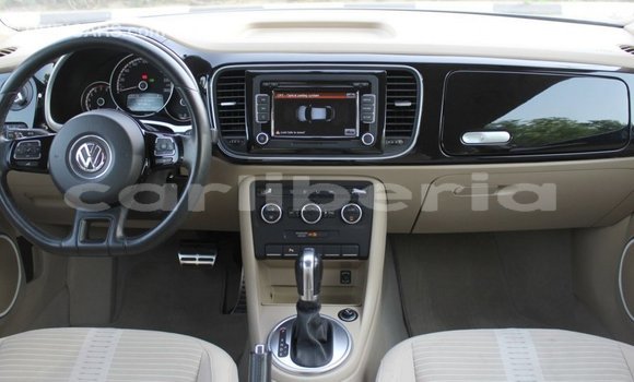 Acheter Import Voiture Volkswagen Beetle Bleu à Import - Dubai, Comté de Bomi Acheter Import Voiture Volkswagen Beetle Bleu à Import - Dubai, Comté de Bomi