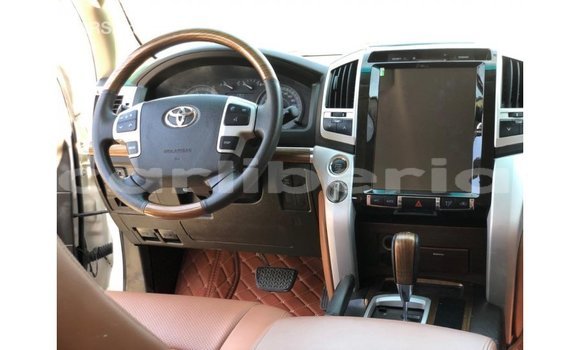 Buy Import Toyota Land Cruiser White Car in Import - Dubai in Bomi County Buy Import Toyota Land Cruiser White Car in Import - Dubai in Bomi County