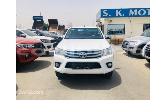 Acheter Import Voiture Toyota Hilux Blanc à Import - Dubai, Comté de Bomi Acheter Import Voiture Toyota Hilux Blanc à Import - Dubai, Comté de Bomi