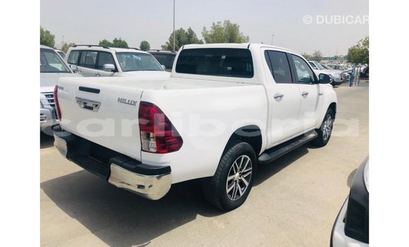 Acheter Import Voiture Toyota Hilux Blanc à Import - Dubai, Comté de Bomi Acheter Import Voiture Toyota Hilux Blanc à Import - Dubai, Comté de Bomi
