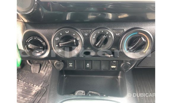 Acheter Import Voiture Toyota Hilux Blanc à Import - Dubai, Comté de Bomi Acheter Import Voiture Toyota Hilux Blanc à Import - Dubai, Comté de Bomi