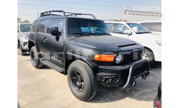 Acheter Import Voiture Toyota FJ Cruiser Noir à Import - Dubai, Comté de Bomi Acheter Import Voiture Toyota FJ Cruiser Noir à Import - Dubai, Comté de Bomi