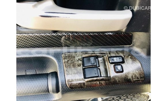 Acheter Import Voiture Toyota FJ Cruiser Noir à Import - Dubai, Comté de Bomi Acheter Import Voiture Toyota FJ Cruiser Noir à Import - Dubai, Comté de Bomi