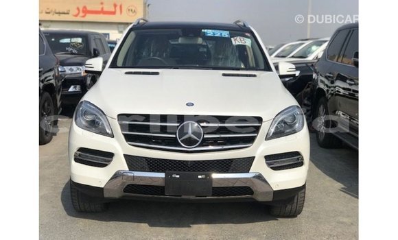 Buy Import Mercedes-Benz 190 White Car in Import - Dubai in Bomi County Buy Import Mercedes-Benz 190 White Car in Import - Dubai in Bomi County