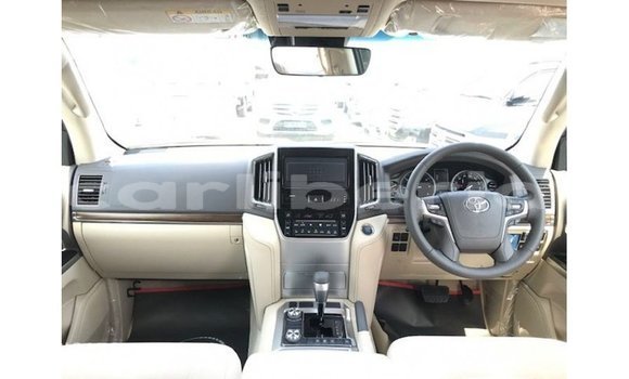Buy Import Toyota Land Cruiser White Car in Import - Dubai in Bomi County Buy Import Toyota Land Cruiser White Car in Import - Dubai in Bomi County