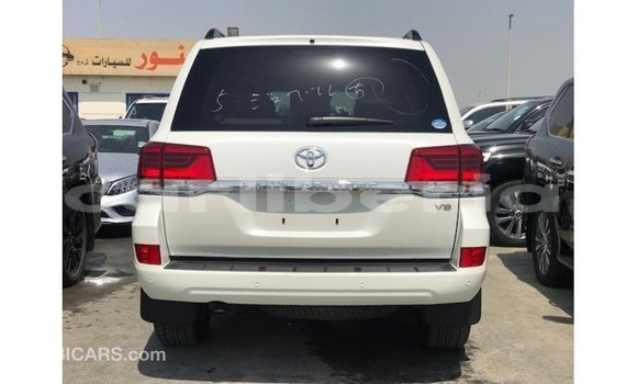 Buy Import Toyota Land Cruiser White Car in Import - Dubai in Bomi County Buy Import Toyota Land Cruiser White Car in Import - Dubai in Bomi County