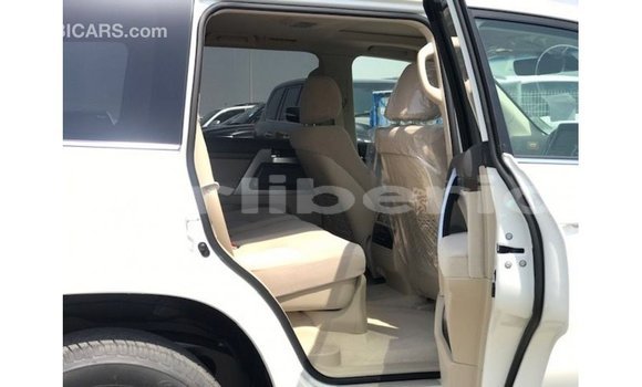 Buy Import Toyota Land Cruiser White Car in Import - Dubai in Bomi County Buy Import Toyota Land Cruiser White Car in Import - Dubai in Bomi County