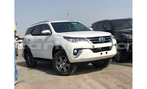 Buy Import Toyota Fortuner White Car in Import - Dubai in Bomi County