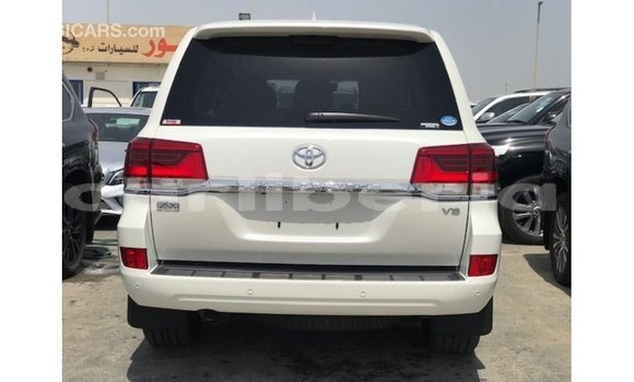 Acheter Import Voiture Toyota Land Cruiser Blanc à Import - Dubai, Comté de Bomi Acheter Import Voiture Toyota Land Cruiser Blanc à Import - Dubai, Comté de Bomi