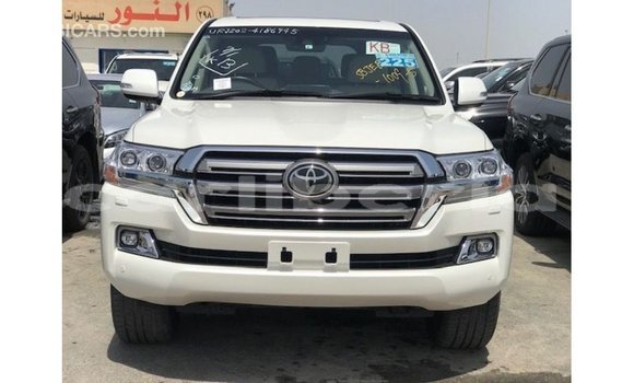 Acheter Import Voiture Toyota Land Cruiser Blanc à Import - Dubai, Comté de Bomi Acheter Import Voiture Toyota Land Cruiser Blanc à Import - Dubai, Comté de Bomi