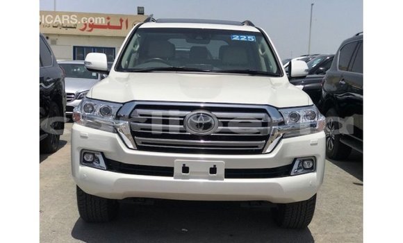 Buy Import Toyota Land Cruiser White Car in Import - Dubai in Bomi County Buy Import Toyota Land Cruiser White Car in Import - Dubai in Bomi County