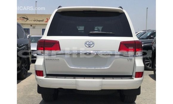 Buy Import Toyota Land Cruiser White Car in Import - Dubai in Bomi County Buy Import Toyota Land Cruiser White Car in Import - Dubai in Bomi County