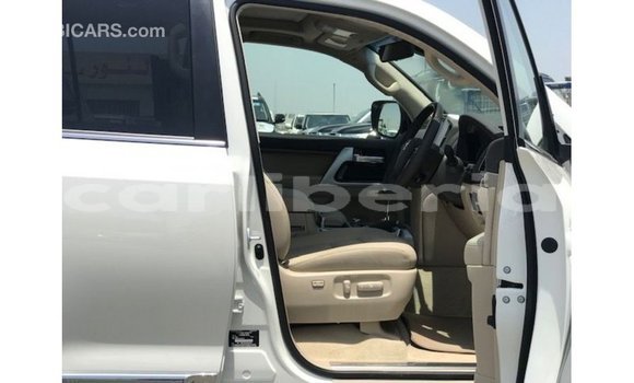 Buy Import Toyota Land Cruiser White Car in Import - Dubai in Bomi County Buy Import Toyota Land Cruiser White Car in Import - Dubai in Bomi County